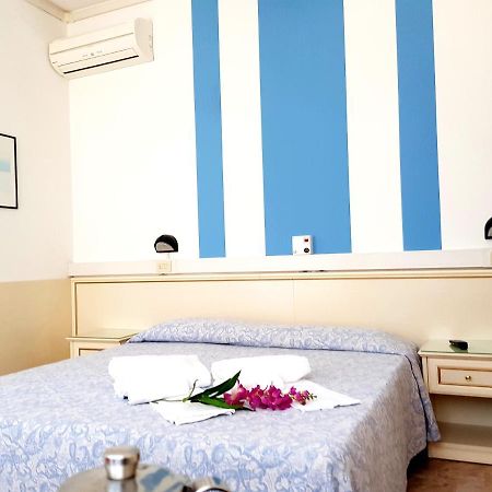 Rivazzurra Hotel Pesaro Eksteriør bilde
